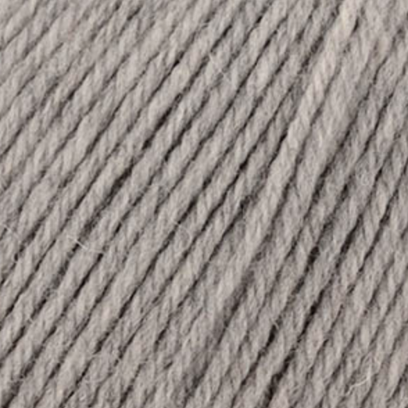 Universal Deluxe Bulky Superwash Yarn