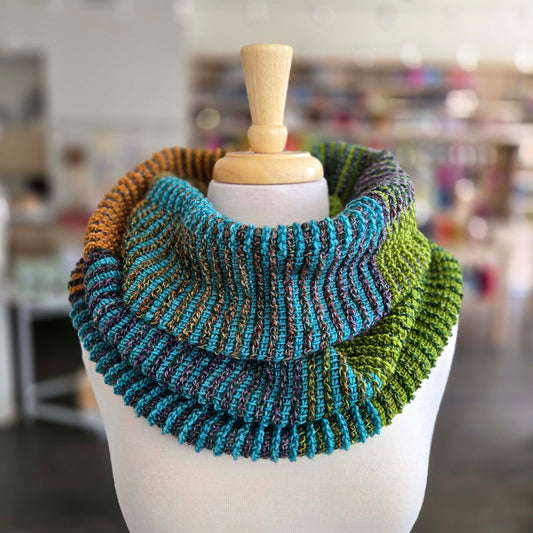Shadow Color Cowl