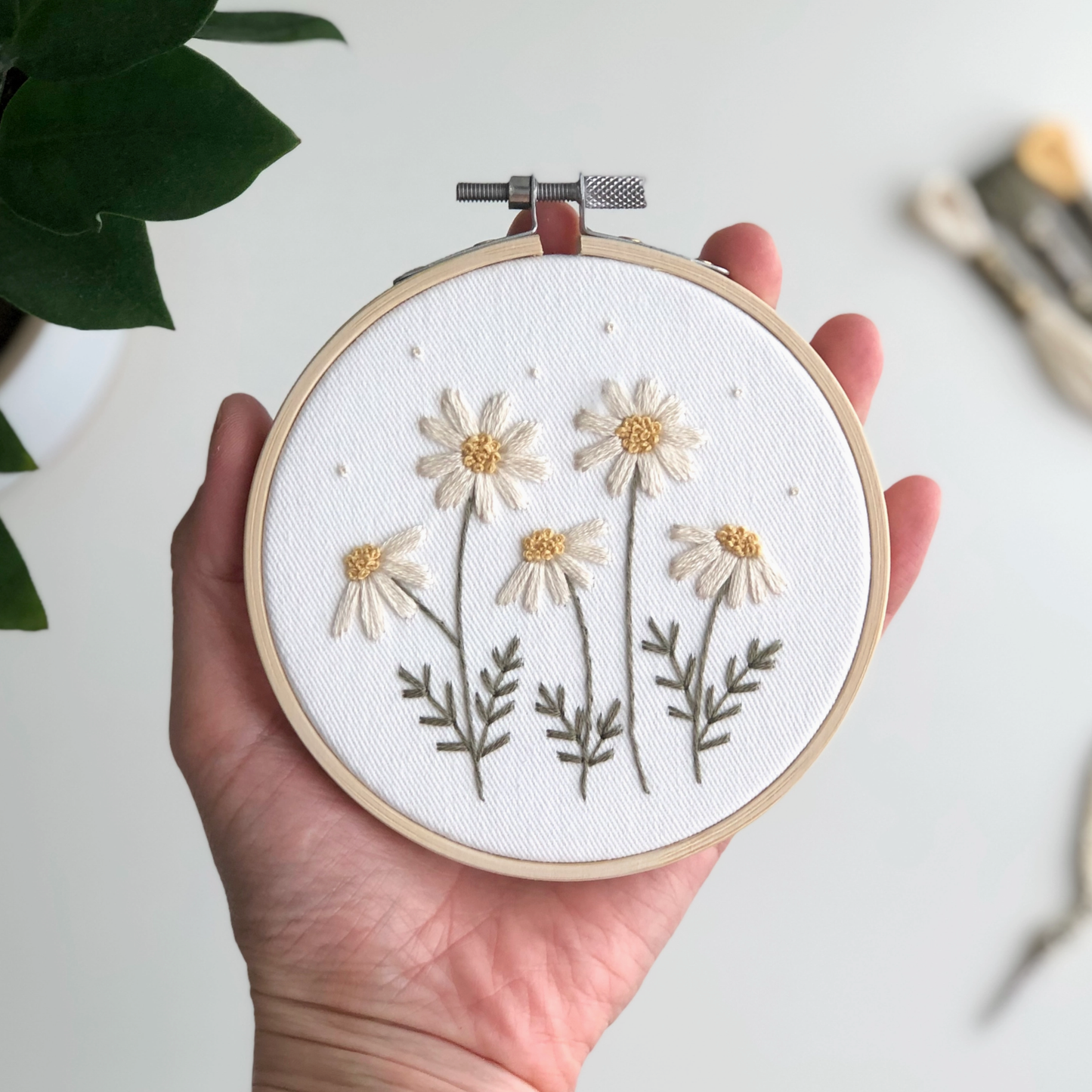 Embroidery Kit Daisies