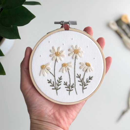 Embroidery Kit Daisies