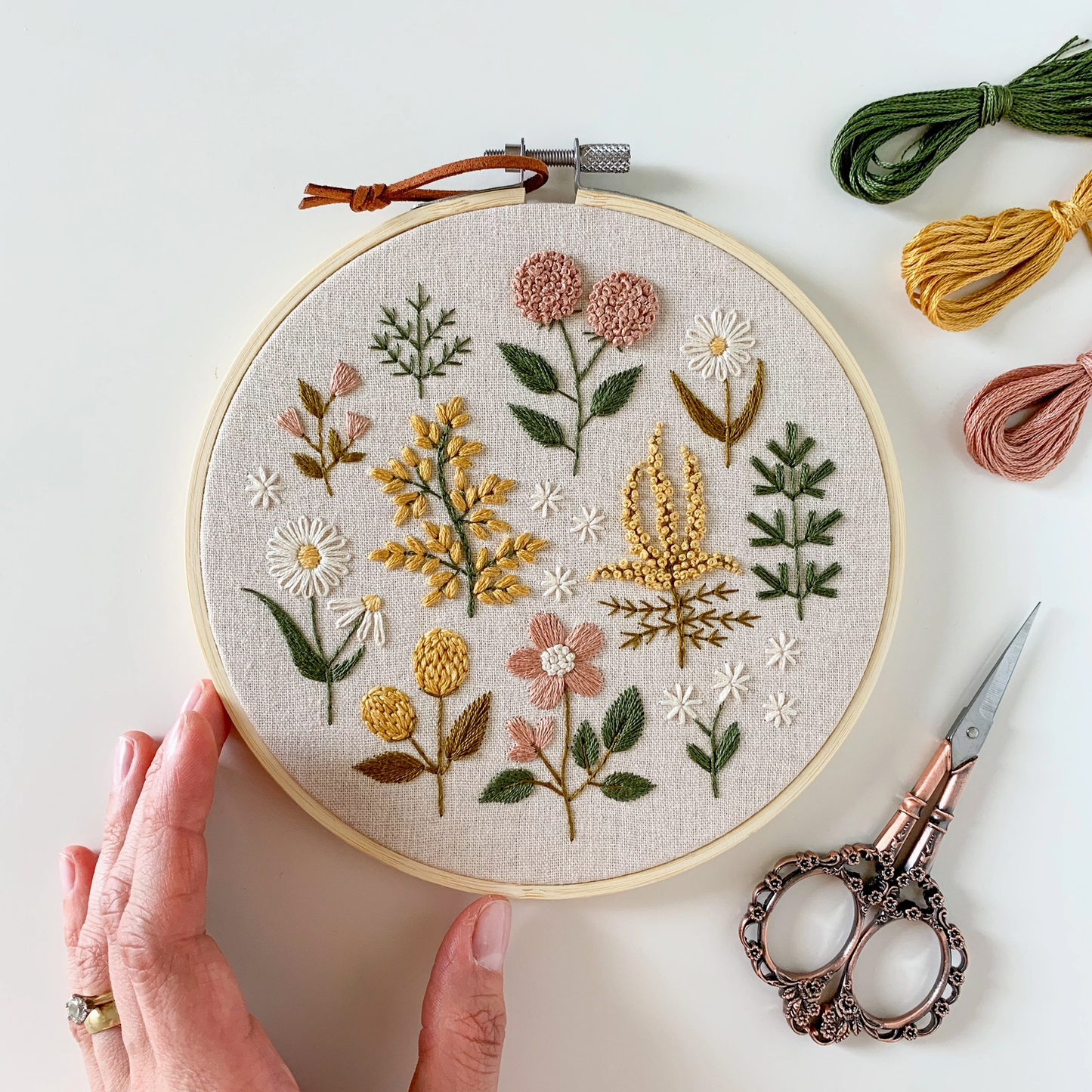 Embroidery Kit Vintage Wildflowers
