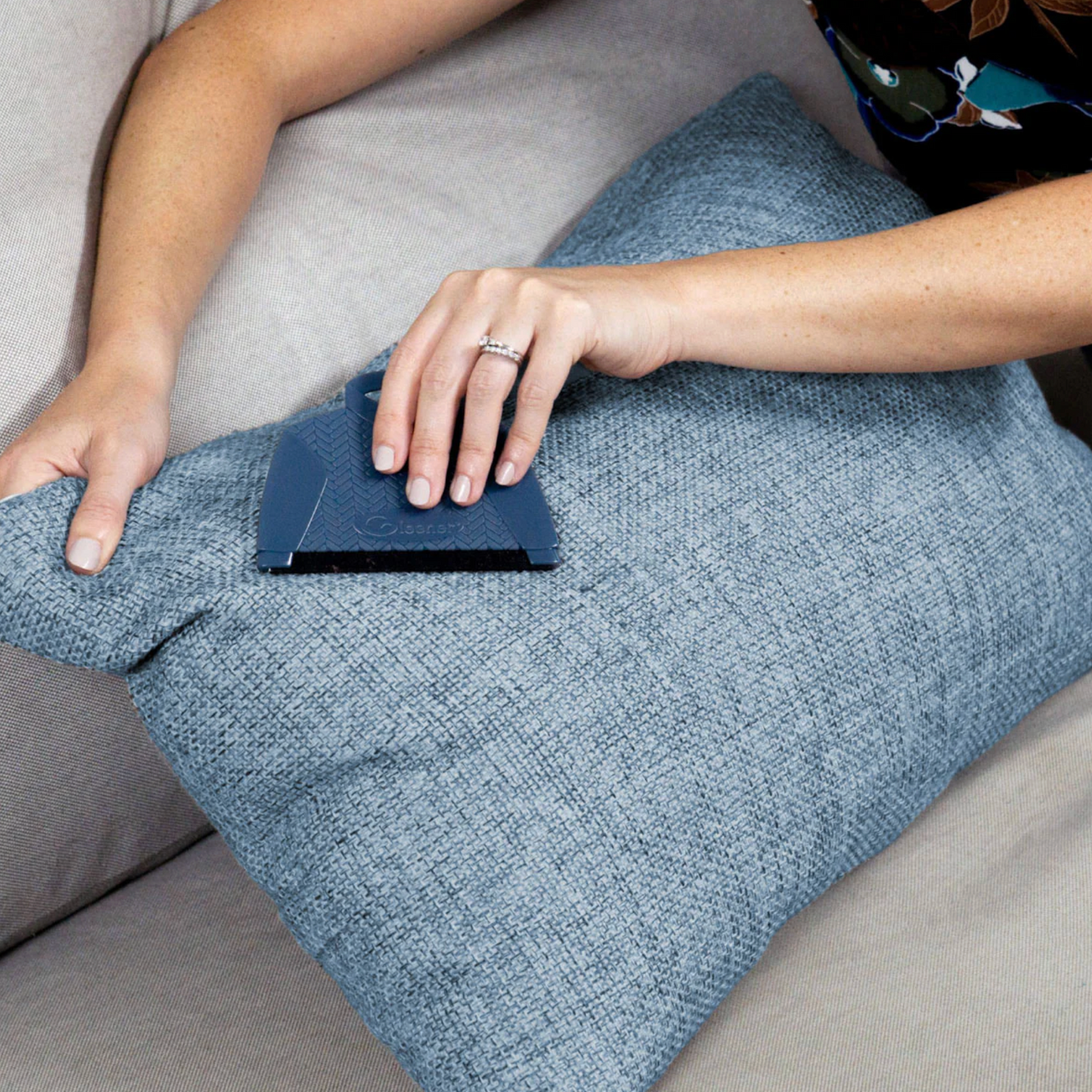 Sweater Saver Multi Fabric Comb