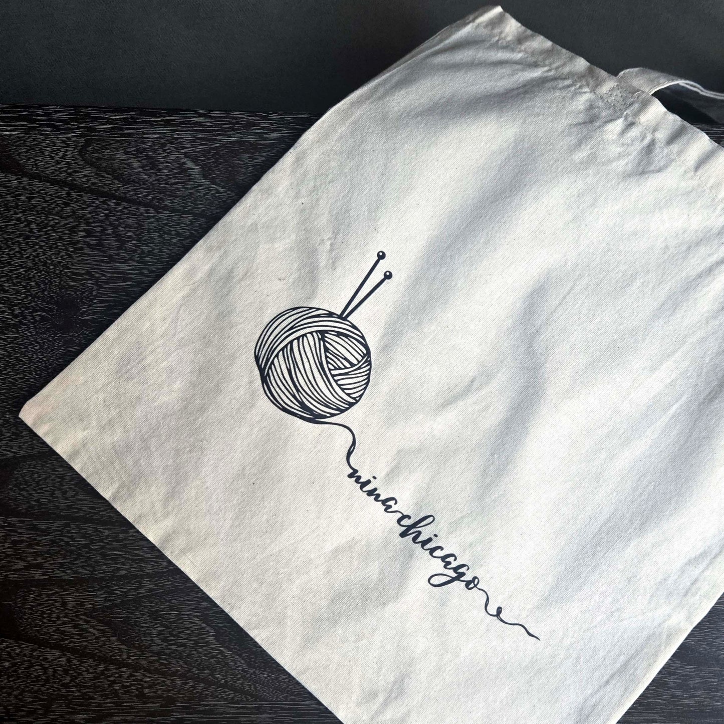 "Nina Chicago" With Yarn Ball Tote Bag
