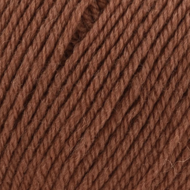 Universal Deluxe Worsted Superwash Yarn