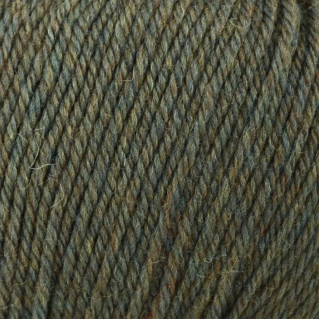 Universal Deluxe Worsted Superwash Yarn