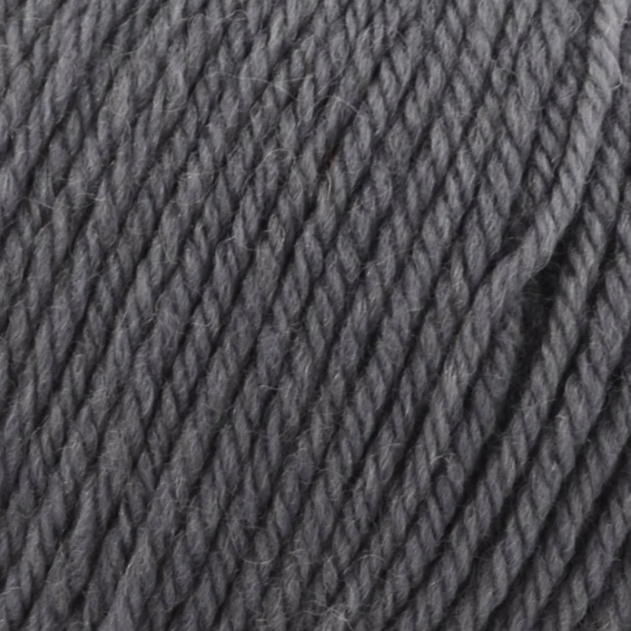 Universal Deluxe Worsted Superwash Yarn