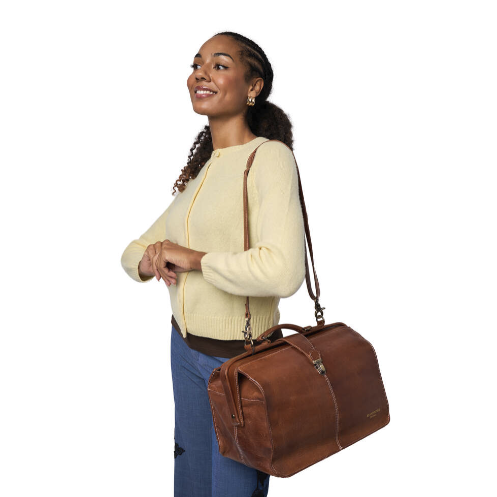 Project 98: Crossbody Doctor-Style Bag